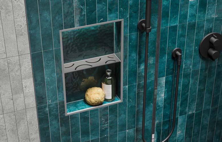 Milieubild Dusche mit rechteckiger Duschnische mir SHELF-Ablage